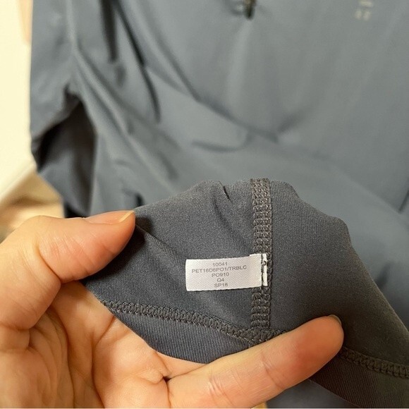 Tommy John Performance Tech Quarter Zip Pullover in Grey XL - Picture 8 of 10